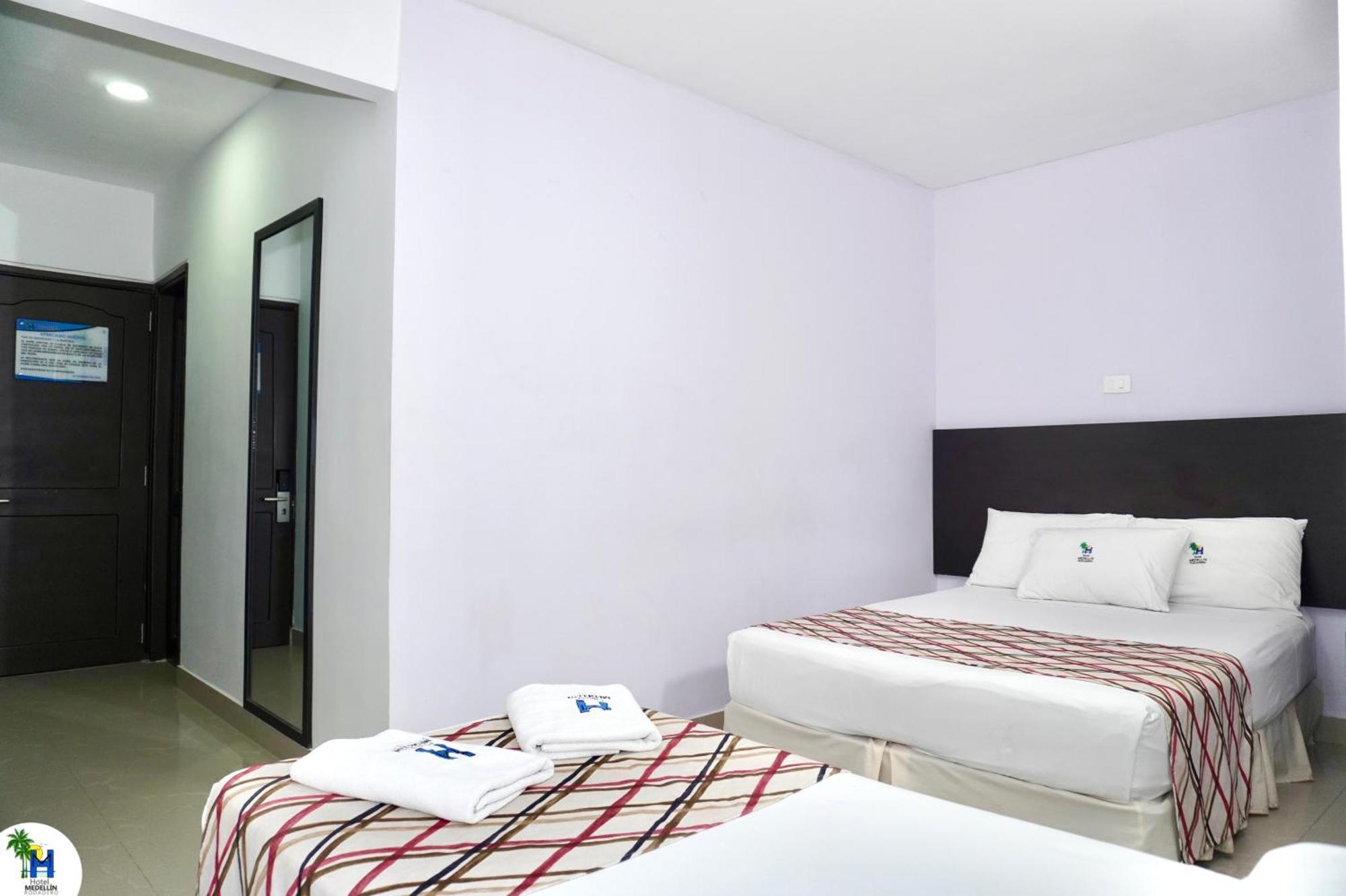 Hotel Medellin Rodadero Gaira Екстериор снимка